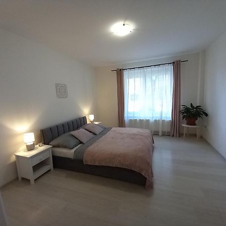 Spi V Kuklenach 1 Daire Hradec Králové Dış mekan fotoğraf